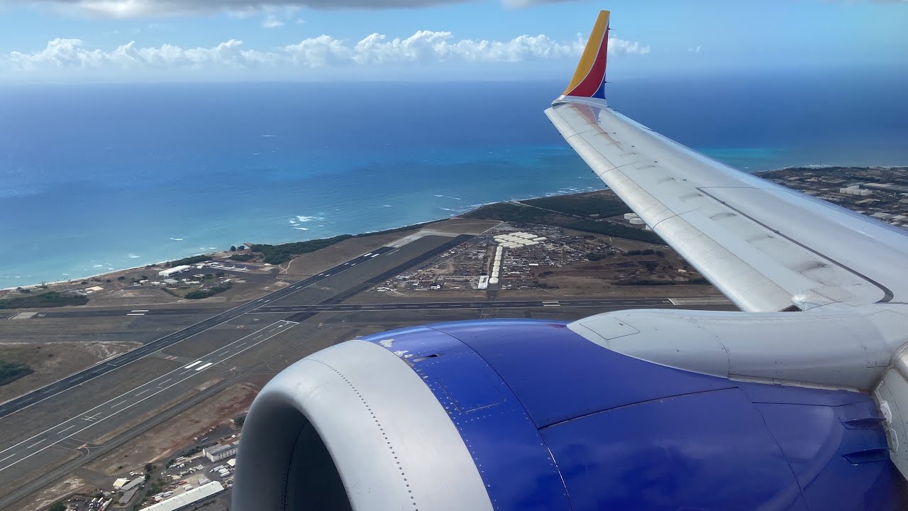 Southwest Airlines Boeing 737 MAX 8 landing at Honolulu (HNL)