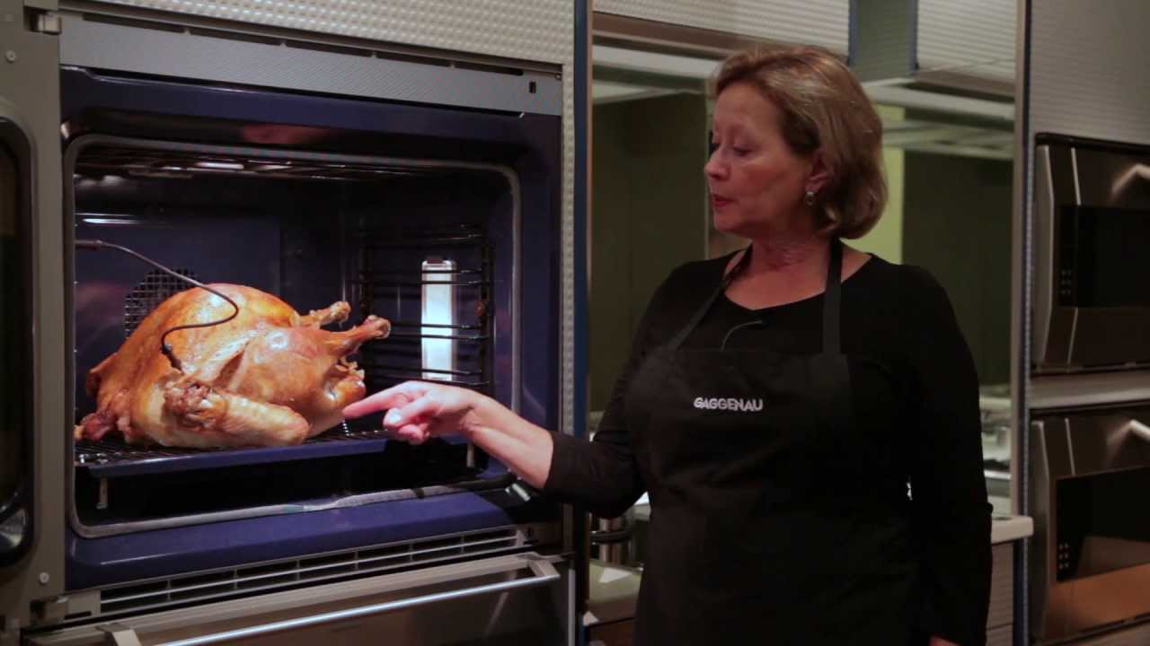 Gaggenau Convection Oven - Roasting a Turkey & Trimmings