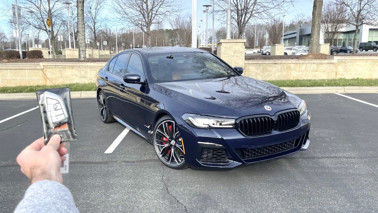BMW M550i 2023 года: запуск, выхлоп, тест-драйв, осмотр, взгляд от первого лица и обзор