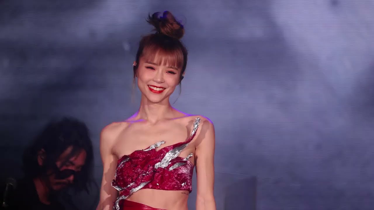 假使世界原來不像你預期 - 方皓玟