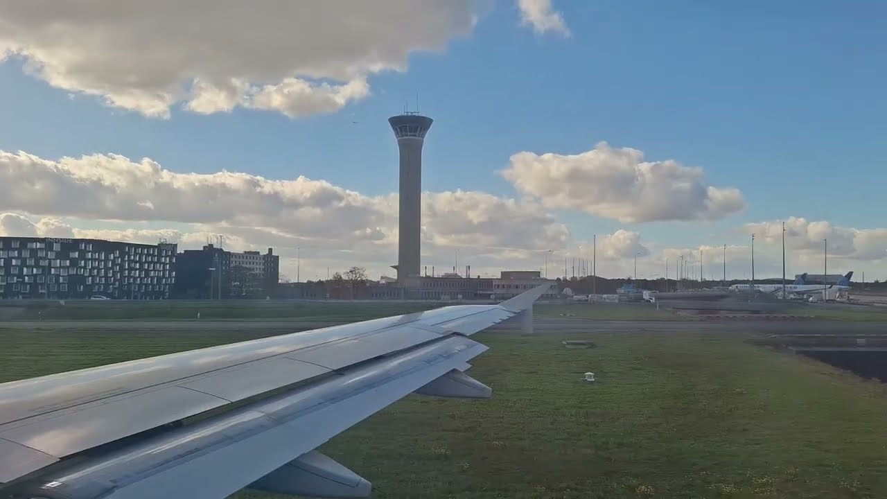 Самый длинный взлет, который я когда-либо видел.#cdg #париж