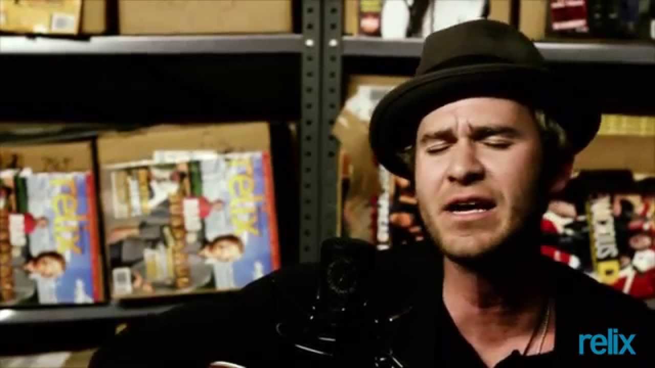 Lifehouse - Hurricane (Acoustic) & Hanging By A Moment (Acoustic) @ Relix 16th April 2015