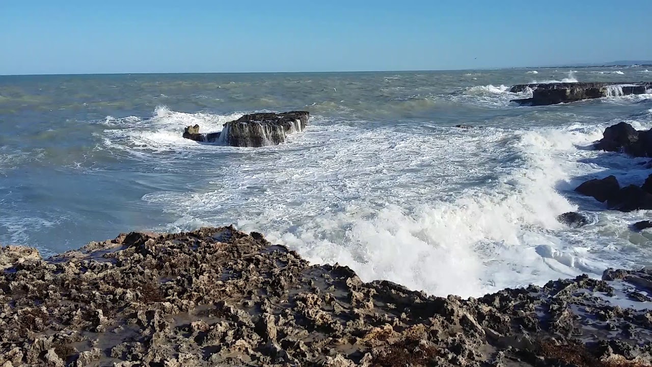 Cala verde mareggiata