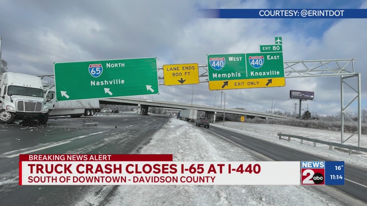 Fallen TDOT sign closes I-65/I-440 split in Nashville