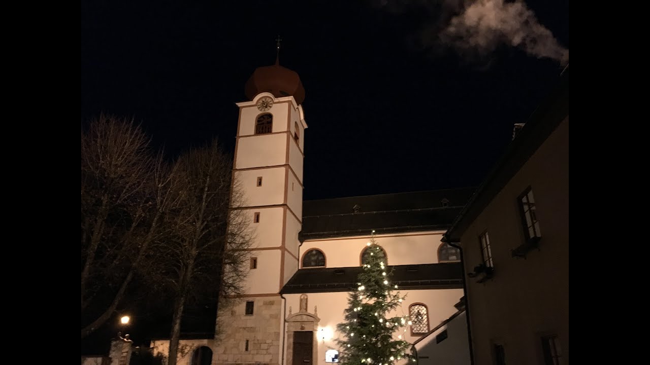 Kramsach/Mariathal (A-KU) - Pfarr- und Wallfahrtskirche zum hl. Dominikus - Glocke 1 und Vollgeläute