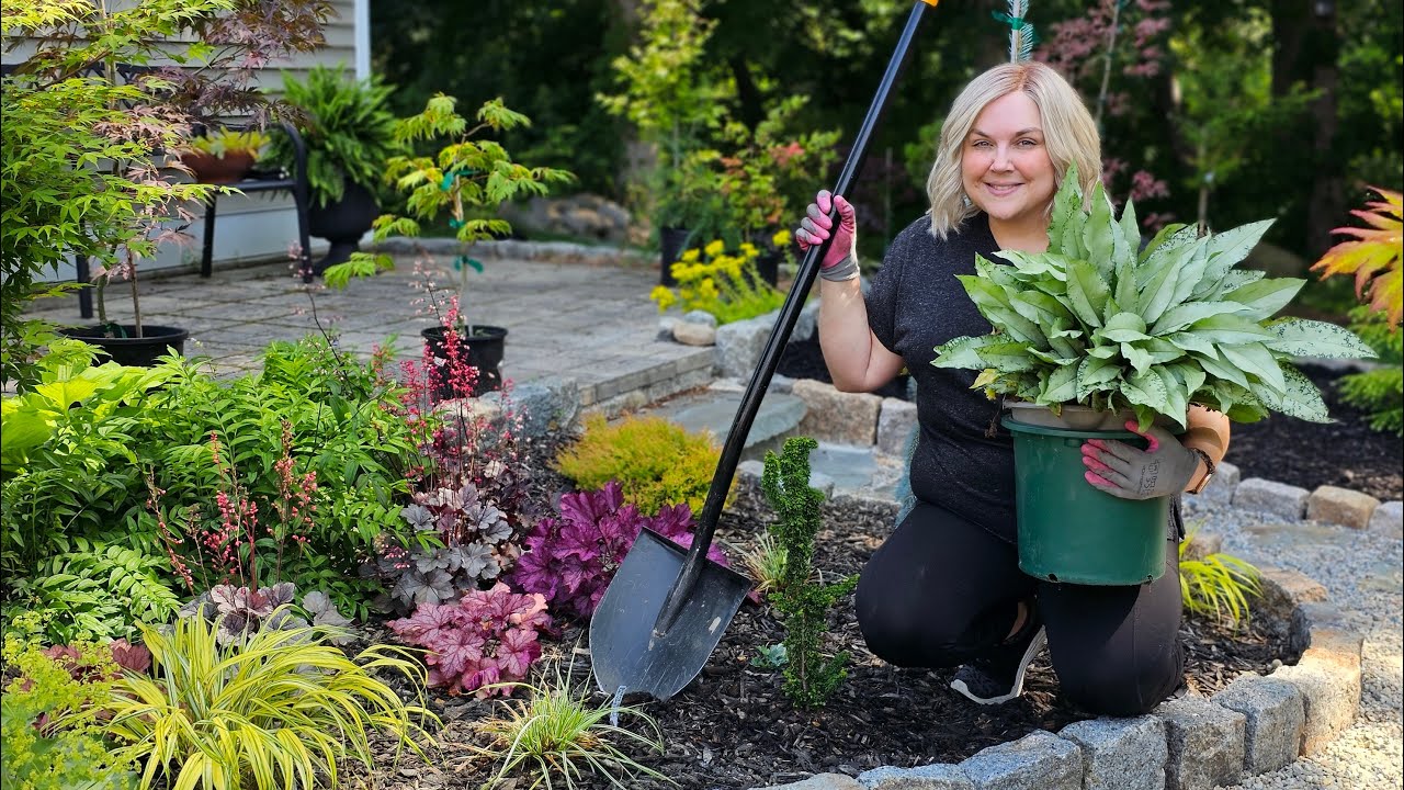 Flower Bed Makeover! Shopping My Garden To Redo A Landscape Bed