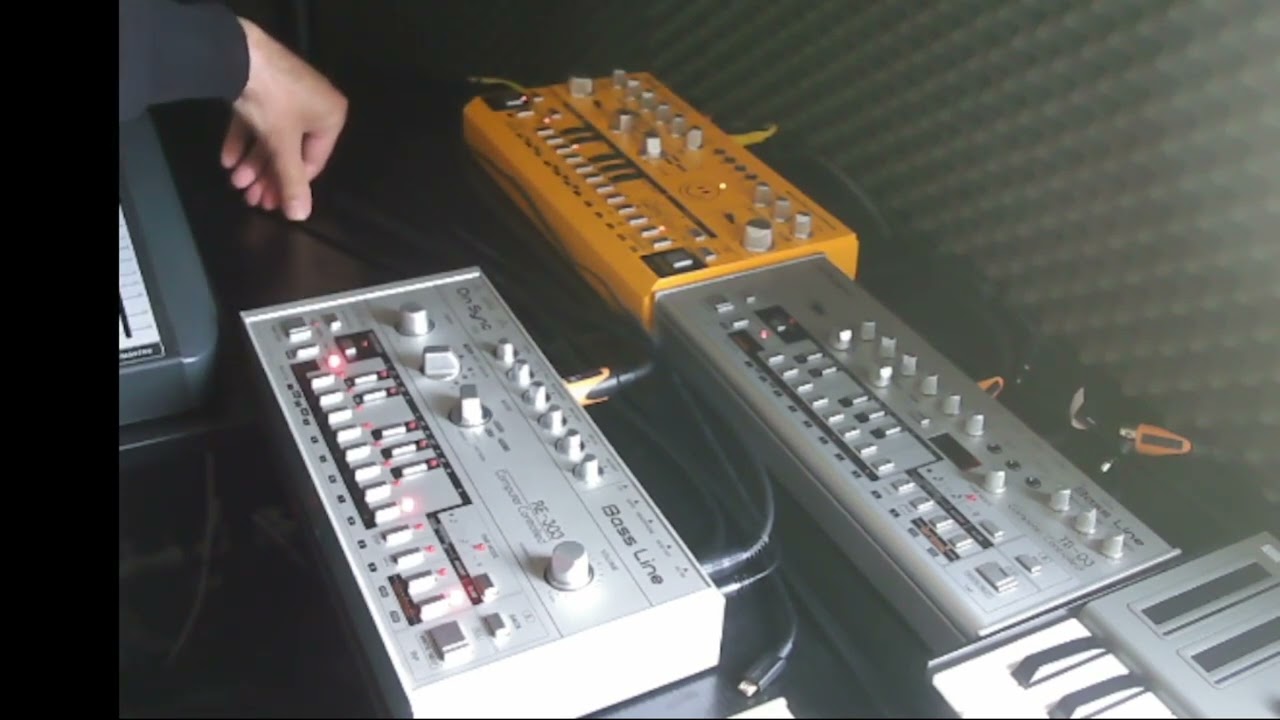 Din Sync RE-303 VS Roland TB-03 VS Behringer TD-3
