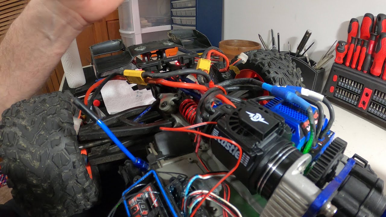 E Revo 2 0 - Installing motor fan and new pinion for 13/54 Gearing