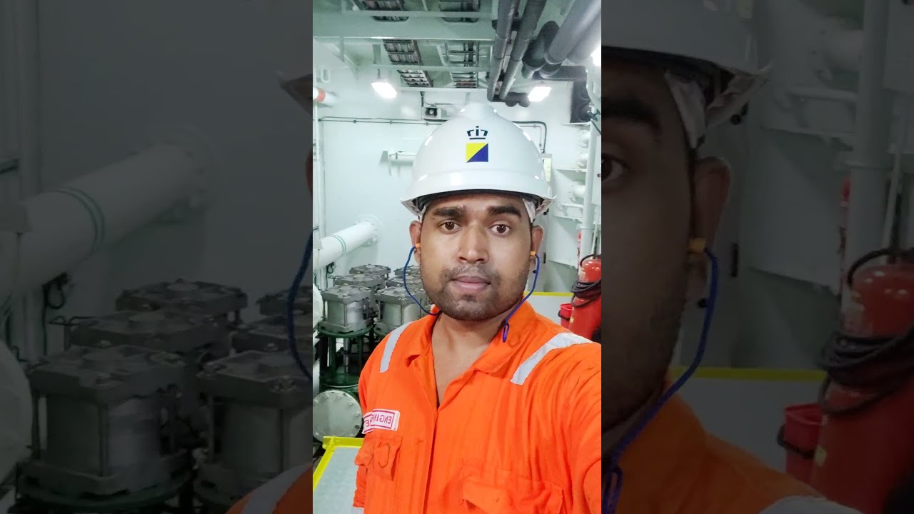How Does Engine Cadet Do Engine Room Checklists In Offshore Vessel || Engine cadet #sailing