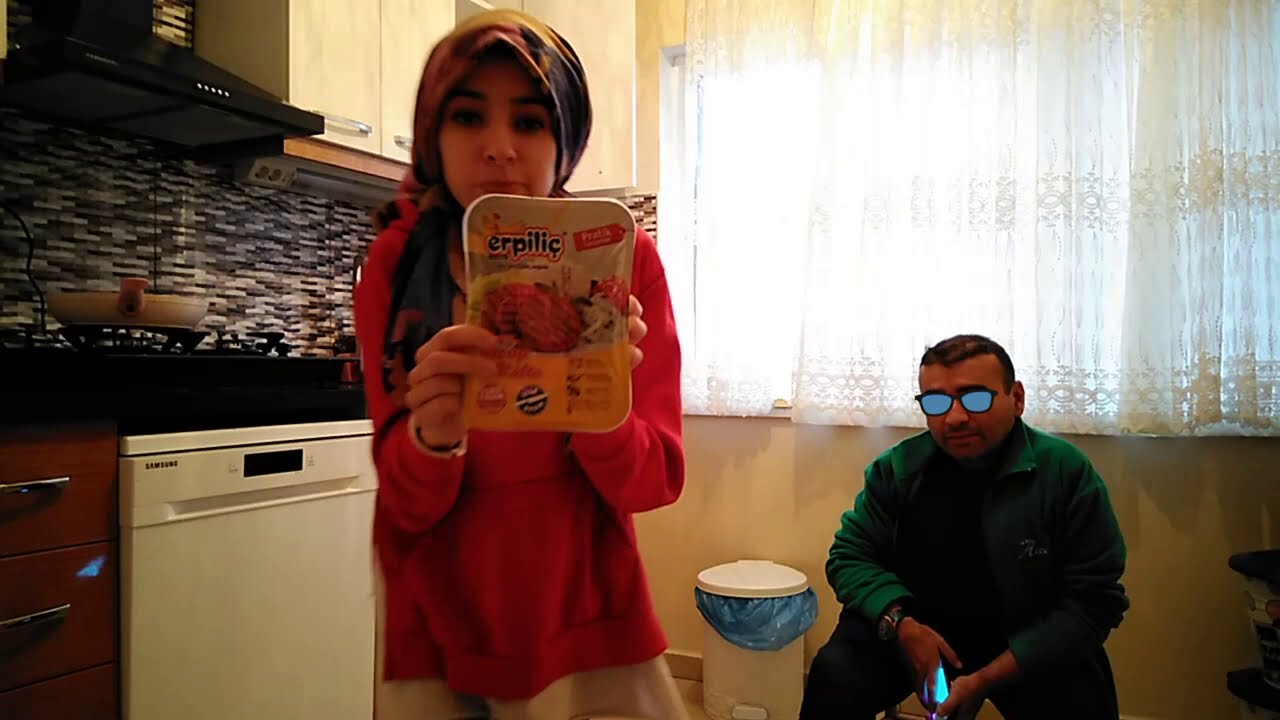 ELİF'İN MEŞHUR BİİMM KÖFTESİ :)