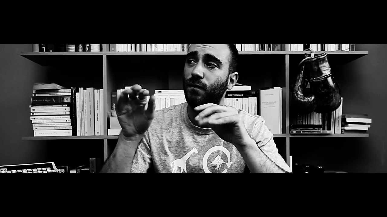 Lucio Bukowski - Sans Signature (Oster Lapwass) / Réa : Overcom Pictures