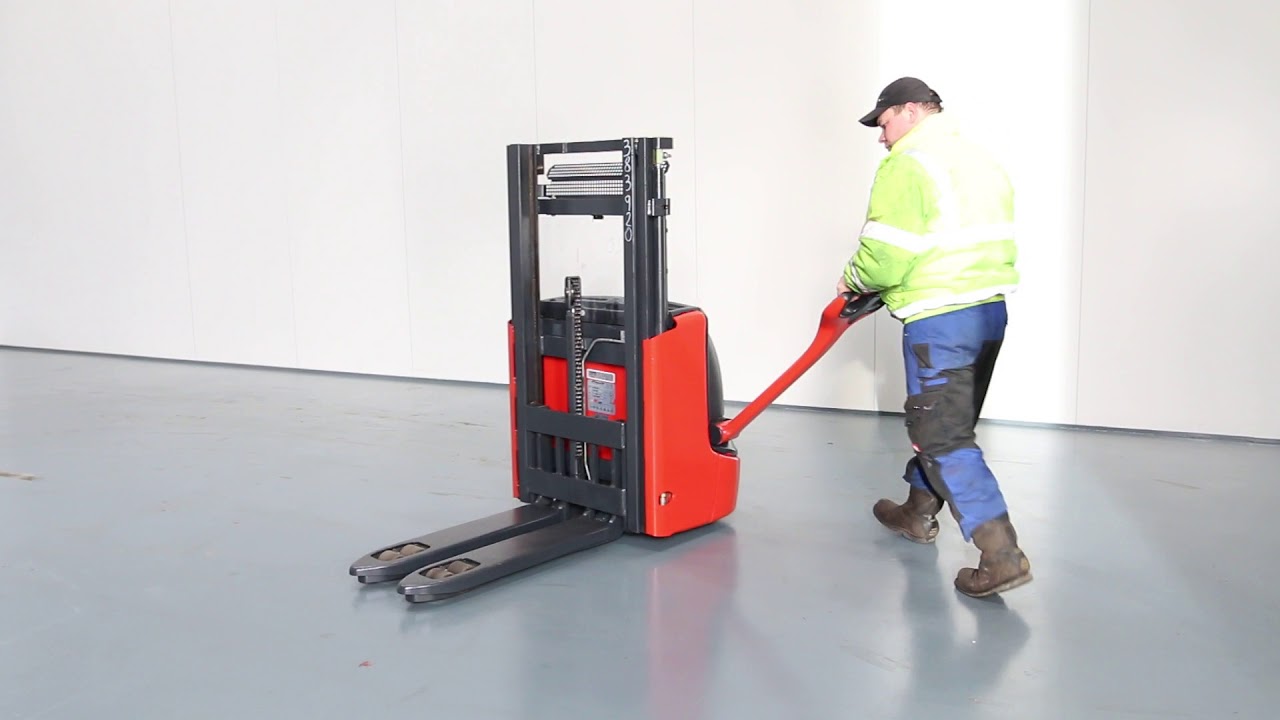 Linde L12 MVI 0810