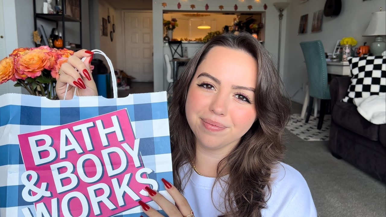 ASMR Bath & Body Works Haul 💜 | Candle Triggers | Tapping, Scratching, Tracing, and Whispering ☺️