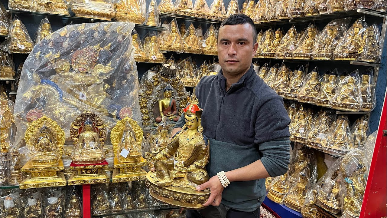 Inside the world of Golden Buddha Statues| Amazing Collection |MajnuTila ka Sunday Market Delhi 2026