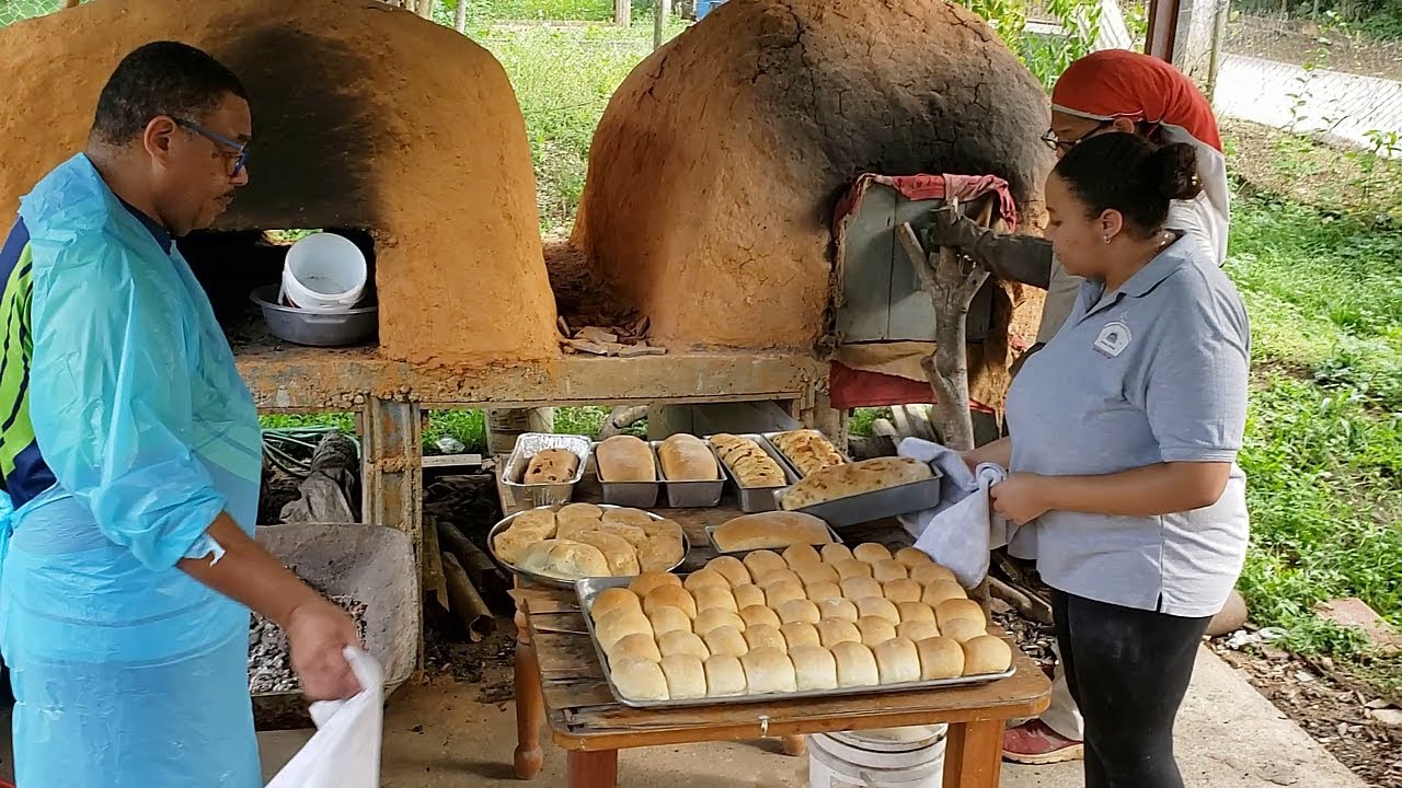 Getting the Christmas Bread - Beausejour Indigenous Bakery & Dirt Oven