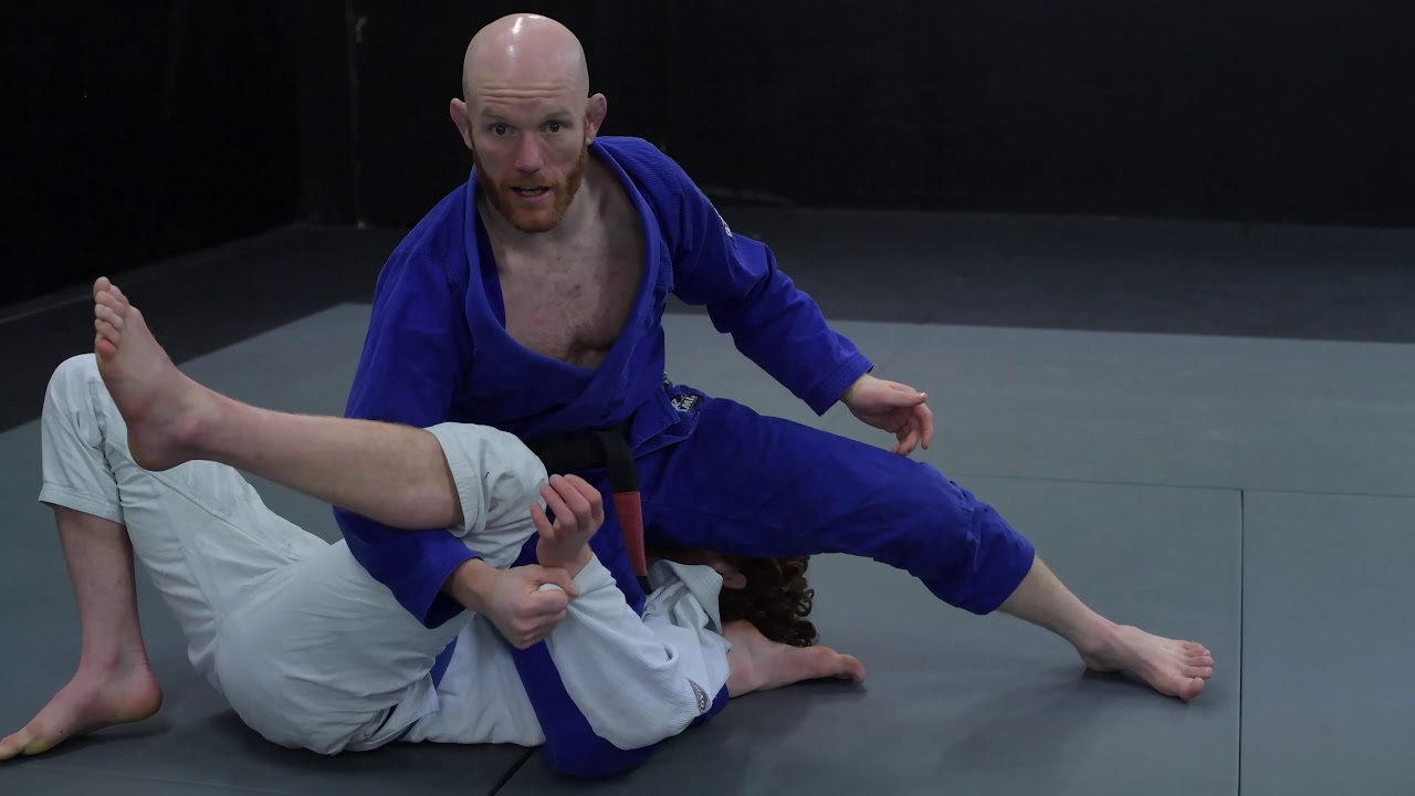 Closed Guard - Omoplata Sweep vs Standing Opponent