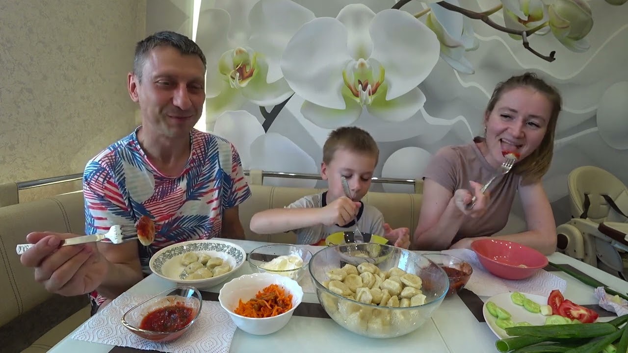 MUKBANG HOMEMADE DUMPLINGS / NASTYA'S NOT IN A MOOD 😤 #dumplings #StepFamily #mukbang