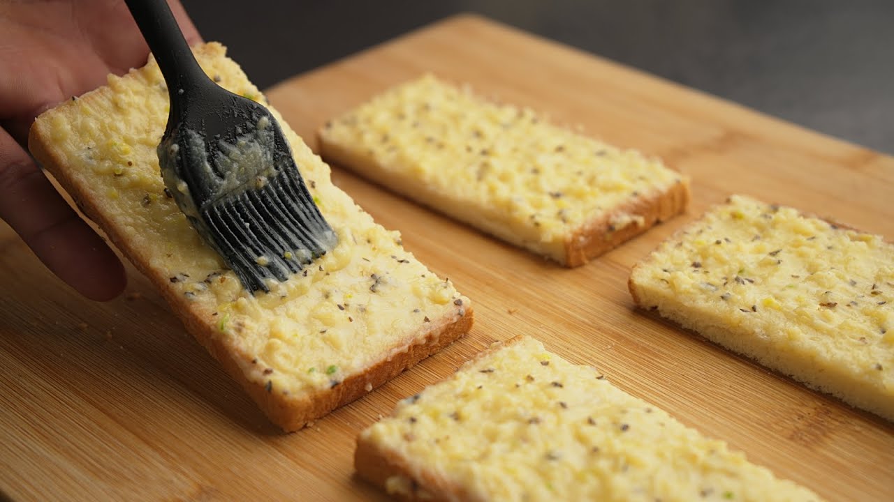 butter garlic toast recipe (American style bread toast 🇺🇸 Texas Toast) - American street food