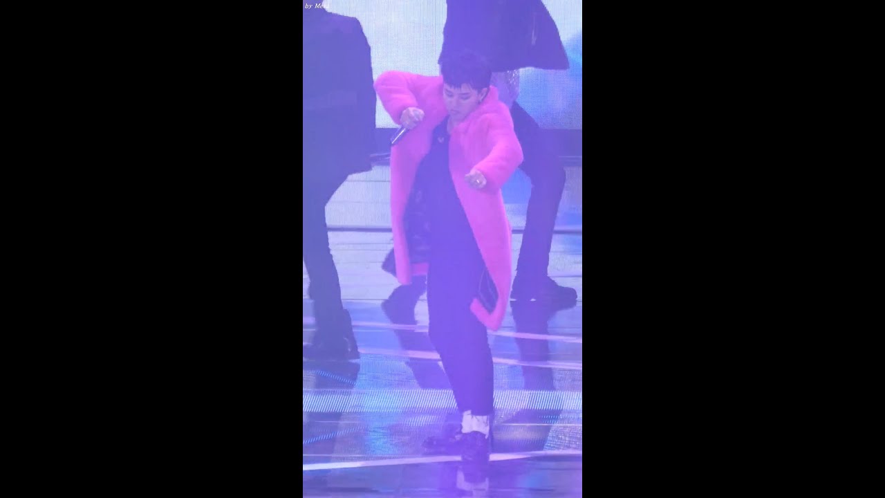 151107 빅뱅 BIGBANG - FANTASTIC BABY [GD]직캠 Fancam (체조경기장) by Mera