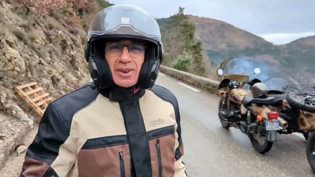 Mash Side Force et Ural Ranger dans The Side Car Snow Show
