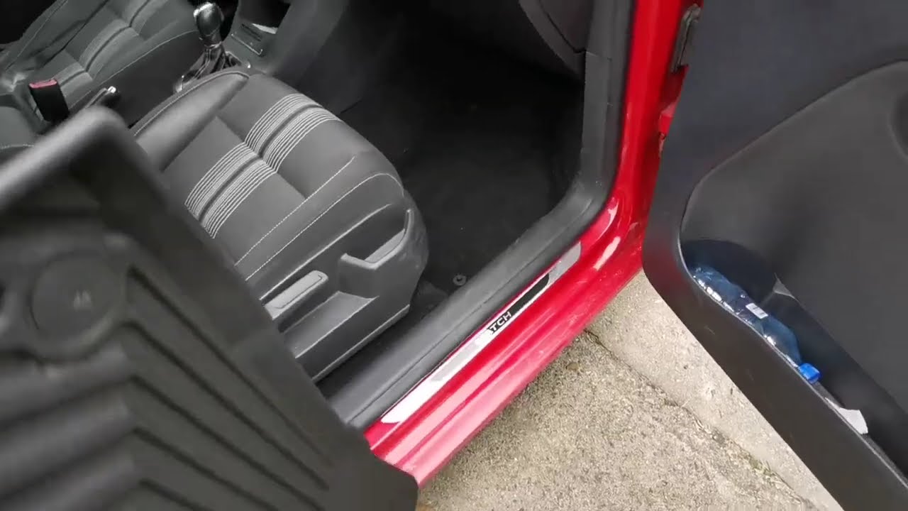 FROGUM No.77 dywaniki gumowe nie pasujące do VW Golf Plus.