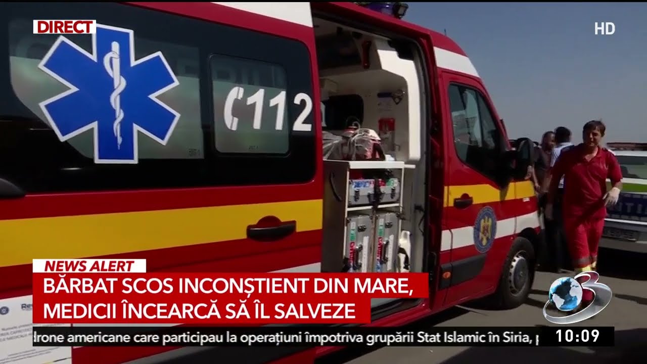 Momentul în care un bărbat este scos inconștient din mare și resuscitat de echipajul SMURD