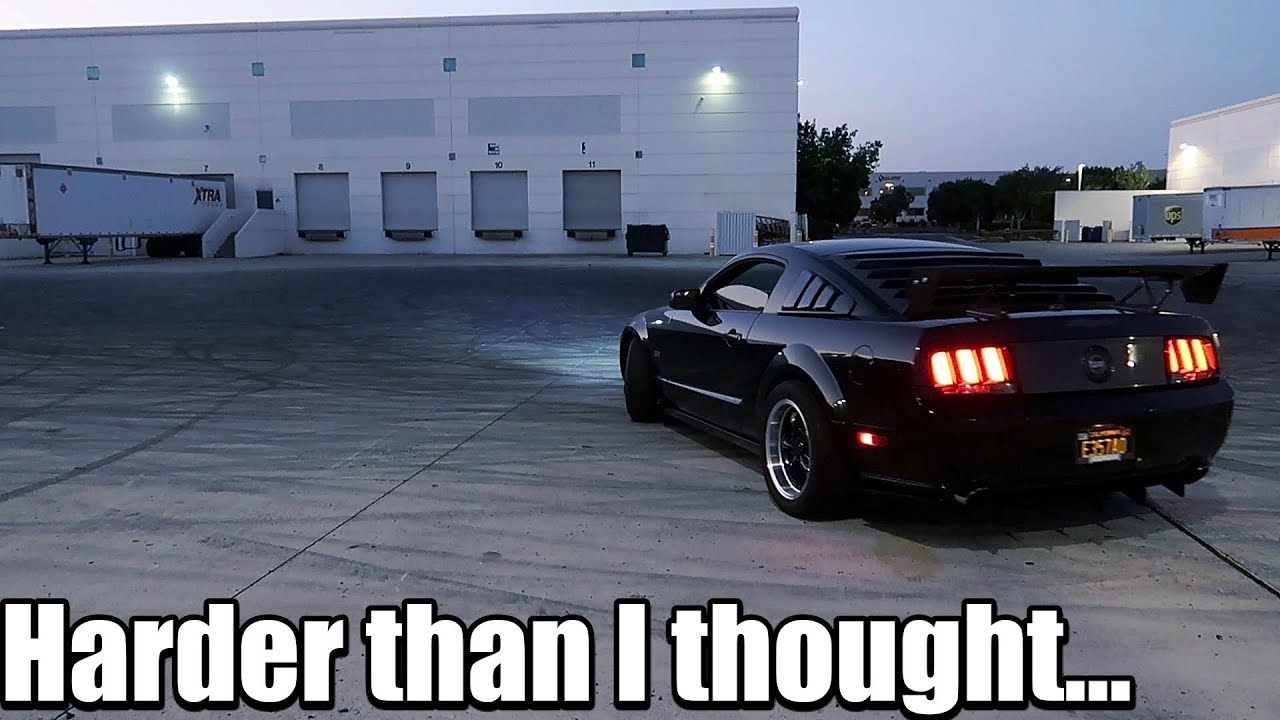 Learning how to drift in my FBO Cammed Mustang GT: Donuts (Part 1)