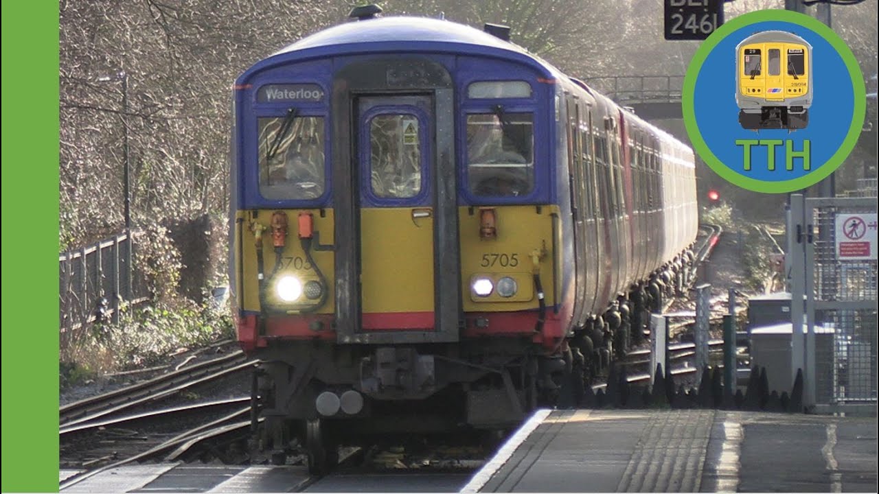 Trains at Strawberry Hill