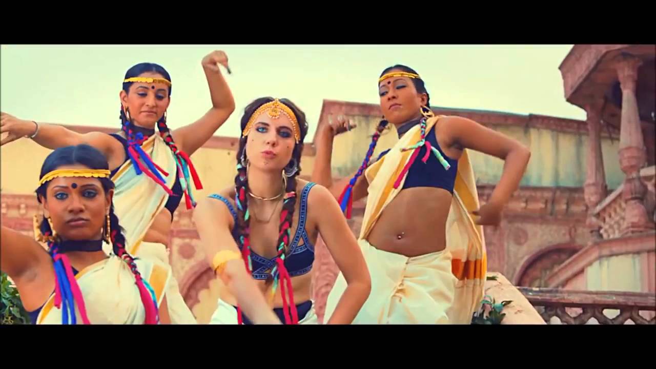 Major Lazer & DJ Snake Ft. J Balvin & Farruko - Lean On (feat. M&Oslash;) (Video Oficial)