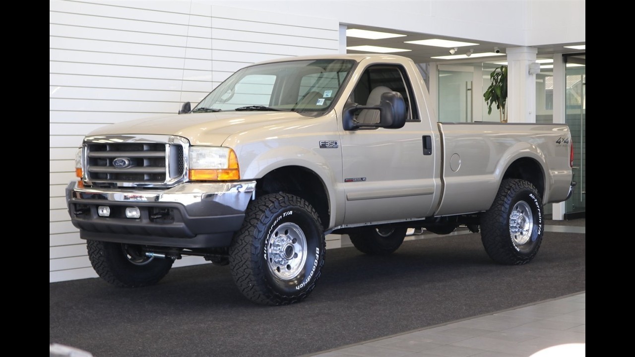 #15639 2001 FORD F350 POWERSTROKE 7.3 6-SPEED 4X4 37K MLS 1-OWNER LEATHER 35&rdquo;BFGs 100% RUST FREE 