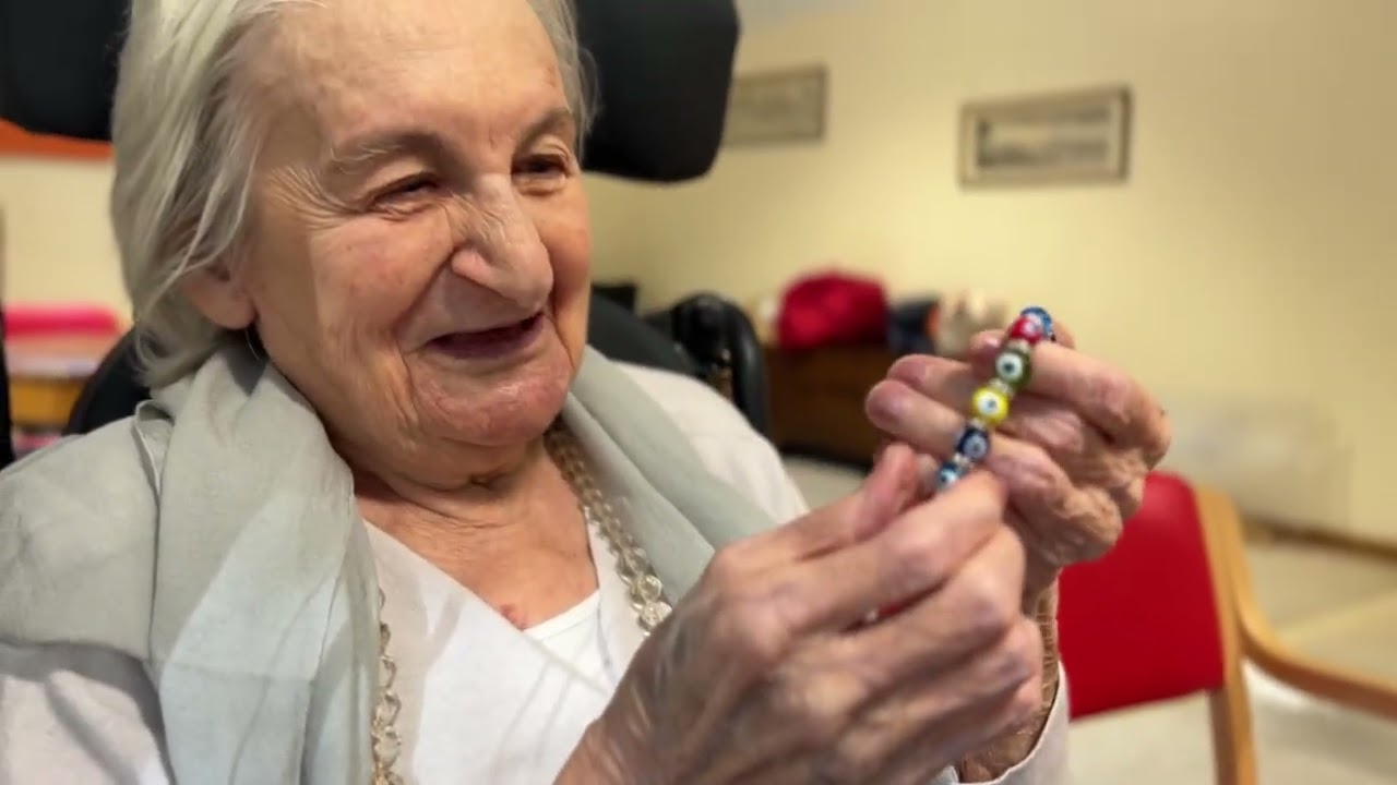 Collana e braccialetti