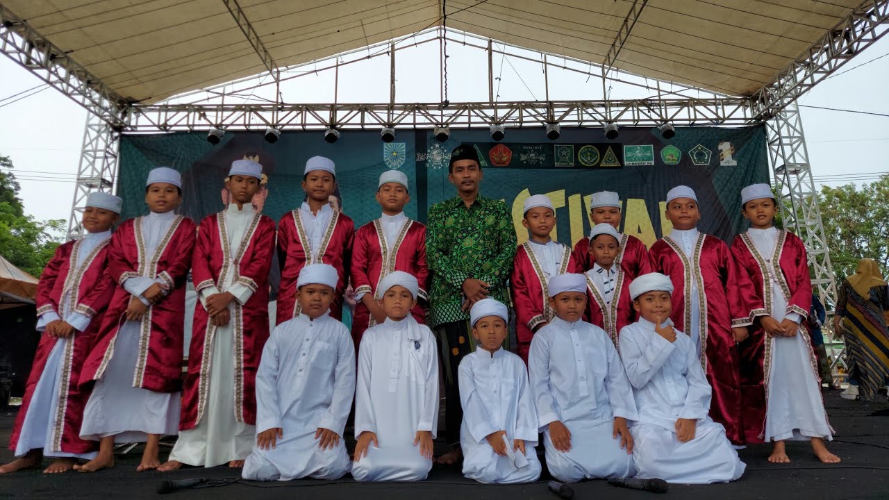 PENAMPILAN HADRAH MI. KAHASRI - 1 ABAD NU (18 Januari 2023)