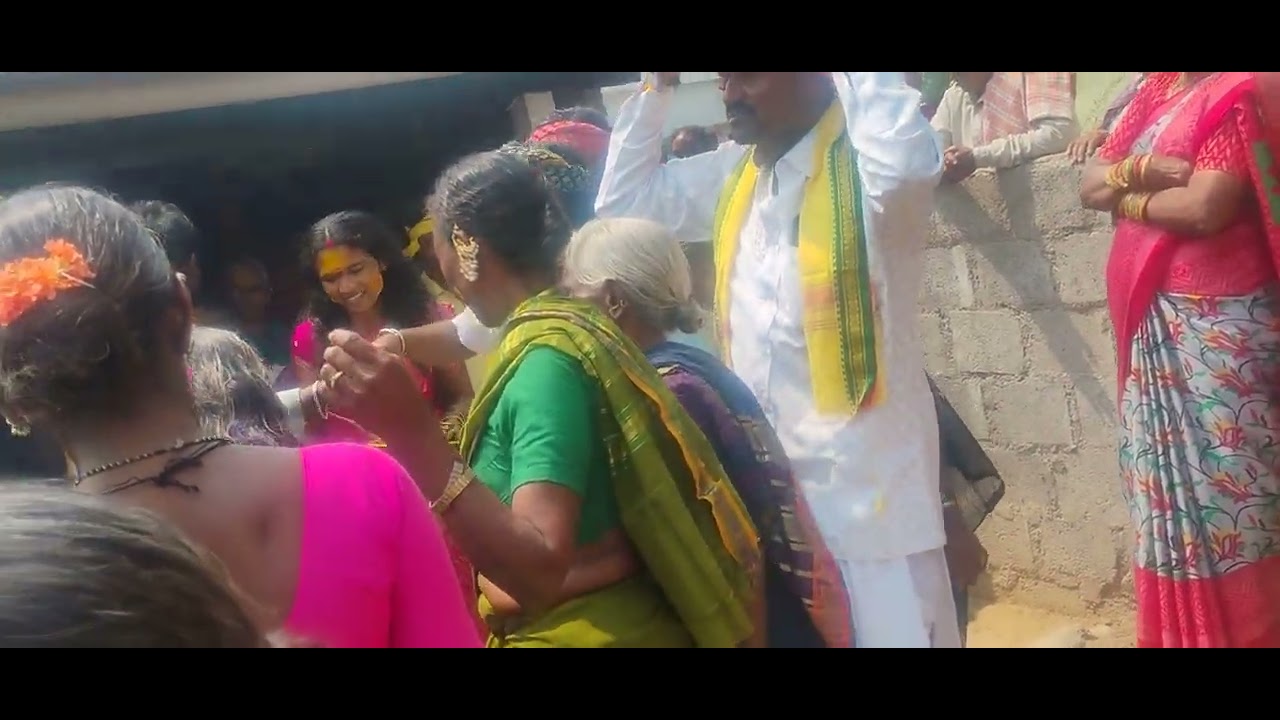 #landalo#ellamma#🙏🙏#devudini#chudandi#family #vlogvedios 