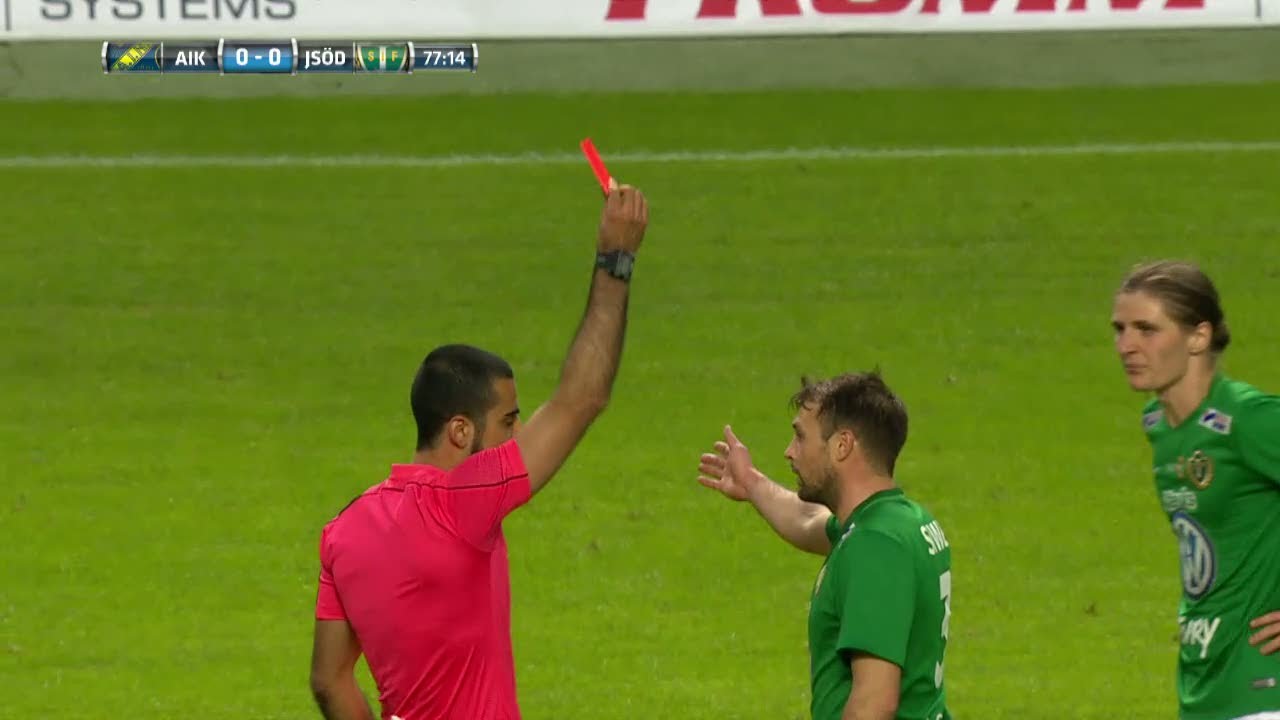 Siwe utvisad mot AIK - drog på sig sitt andra gula kort - TV4 Sport