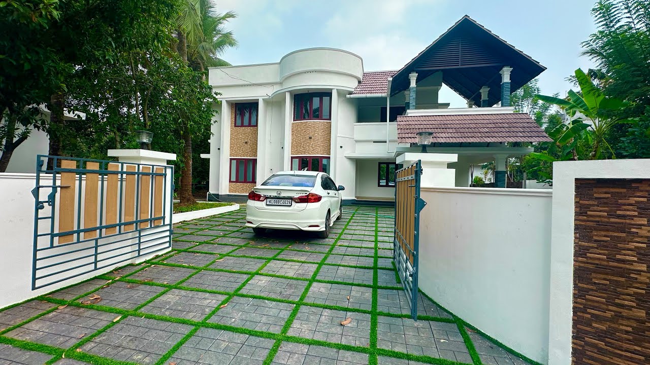 4 BHK നല്ലൊരു വീട് വേണോ അതും നല്ലൊരു വിലയ്ക്ക് 