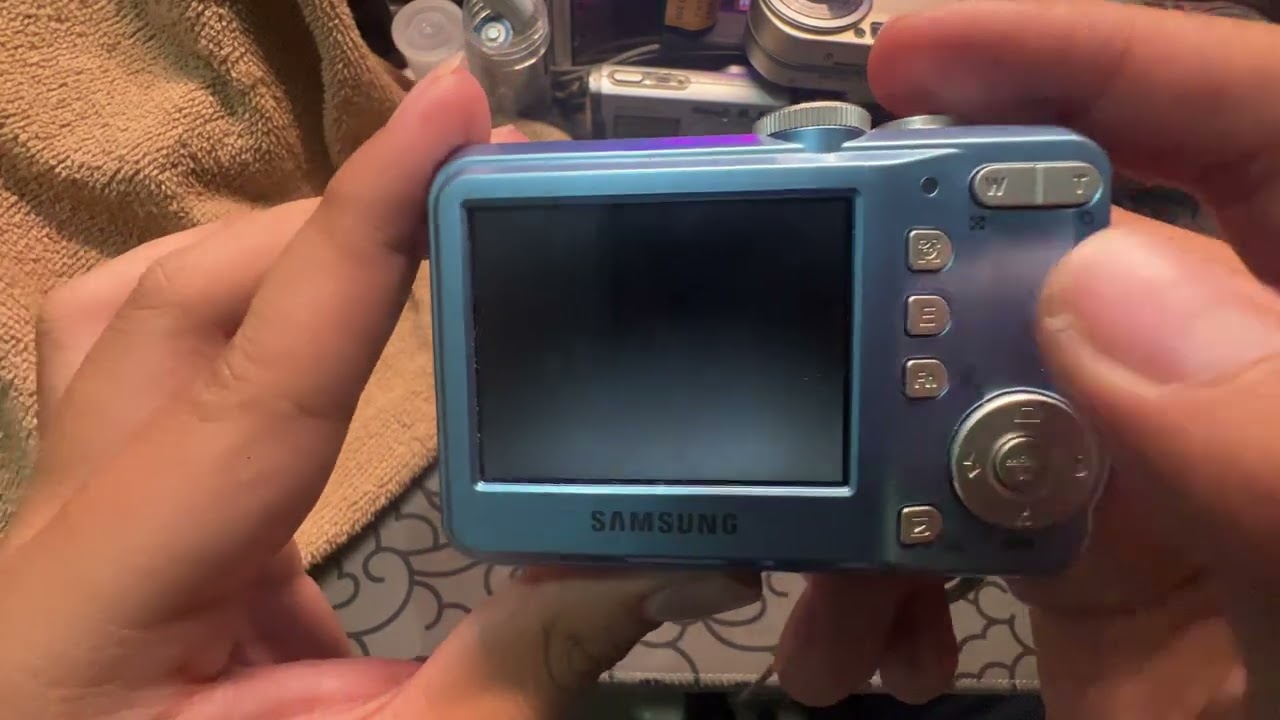 Samsung S860 màu xanh biển