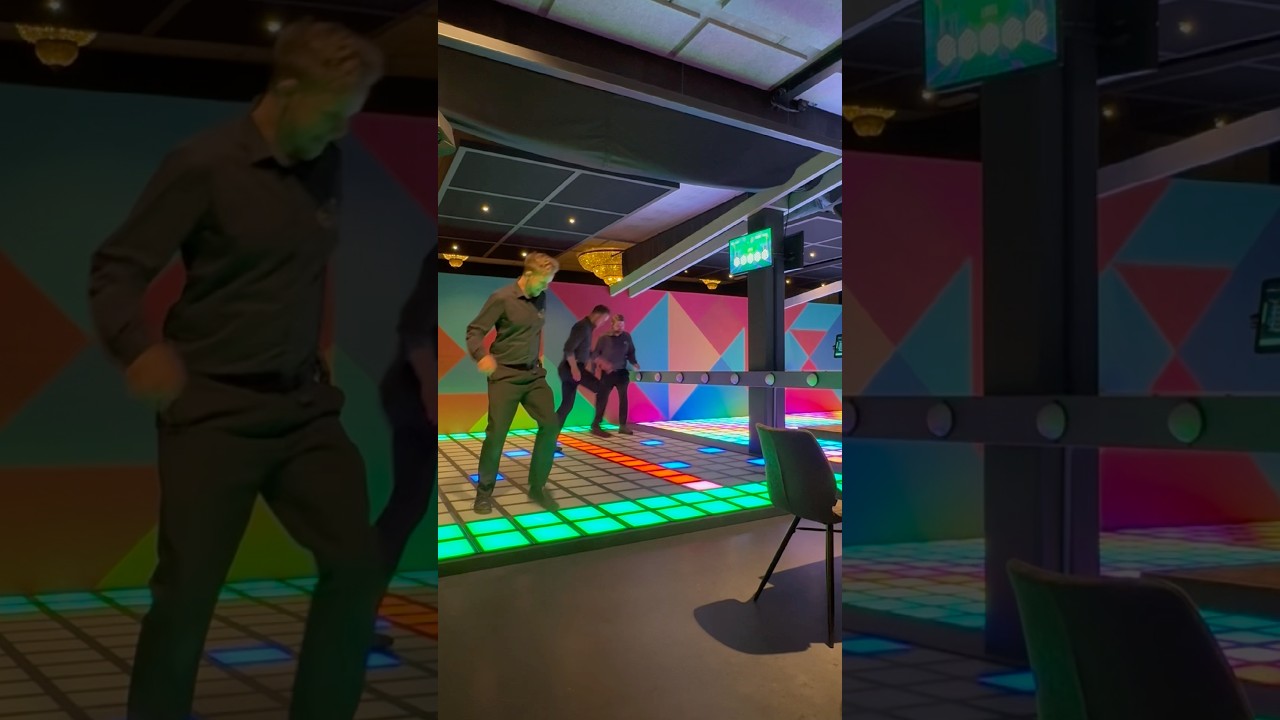 𝗘𝗫𝗧𝗥𝗔 𝗙𝗟𝗔𝗦𝗛𝗙𝗟𝗢𝗢𝗥😱 💙 #pixelfoor #pixelvloer #interactivefloor #tilegame