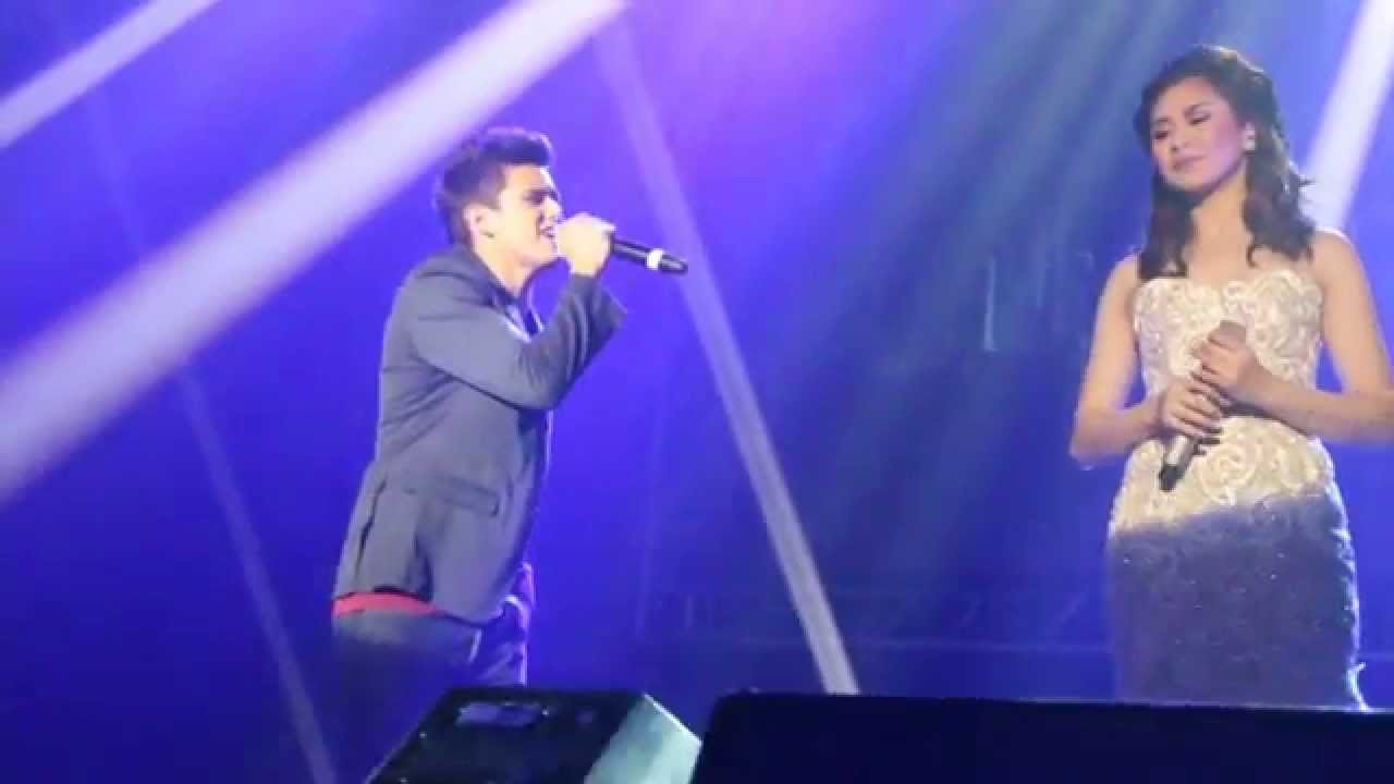 MUST SEE: Sarah Geronimo and James Reid Performance