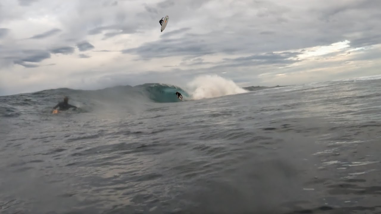 SURFING SECRET SLAB