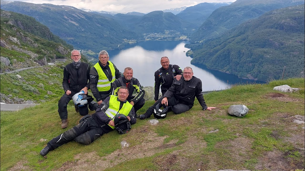 Norwegen Motorrad Kristiansand, Stavanger, Røldalsfjellet, Låtefossen, Hardangerbrücke, Stegastein