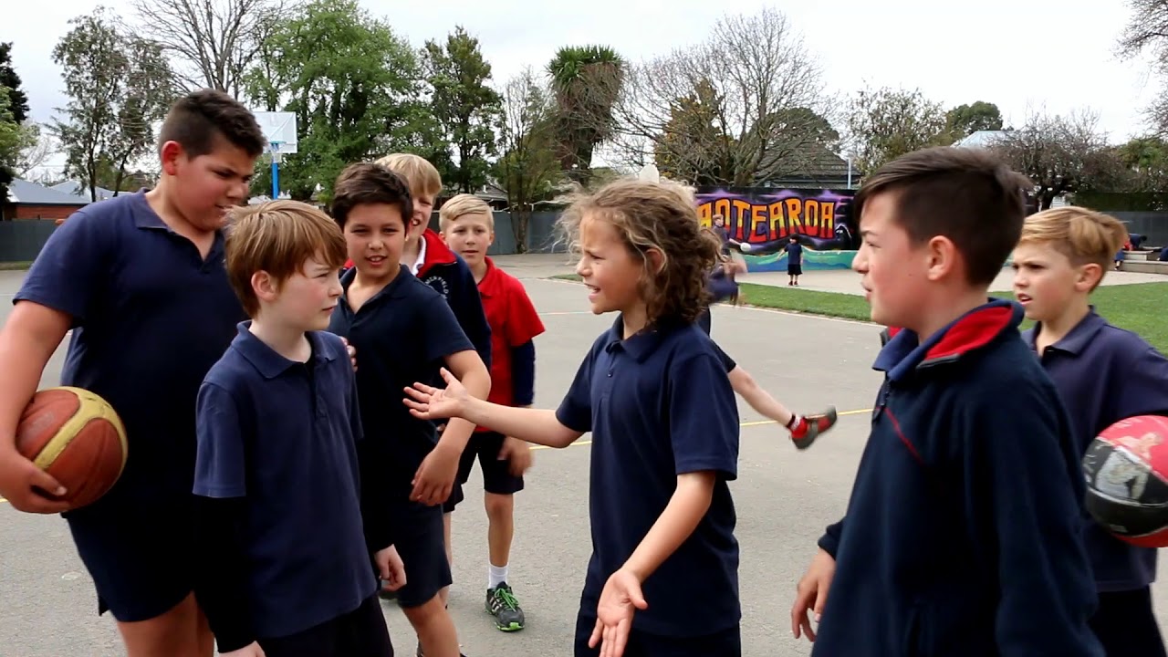 The Midget Kidget - Short Film