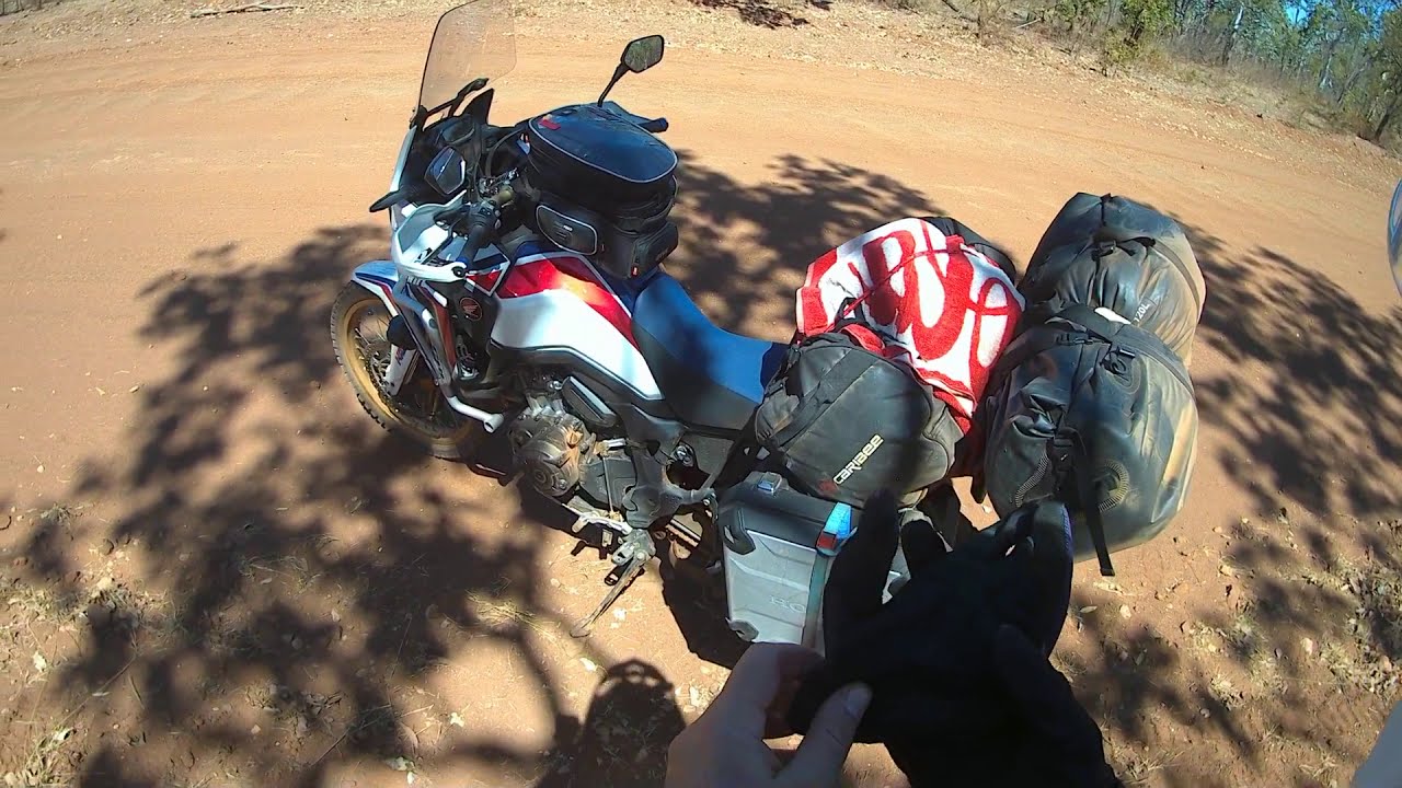 Riding The Savannah Way near Hells Gate Roadhouse