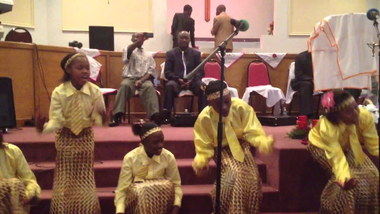Katika Mji By: Tueneze Injili choir 
