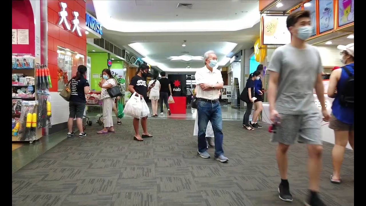 Sunnybank Plaza Walk During Compulsory Masks For Shoppers 2021