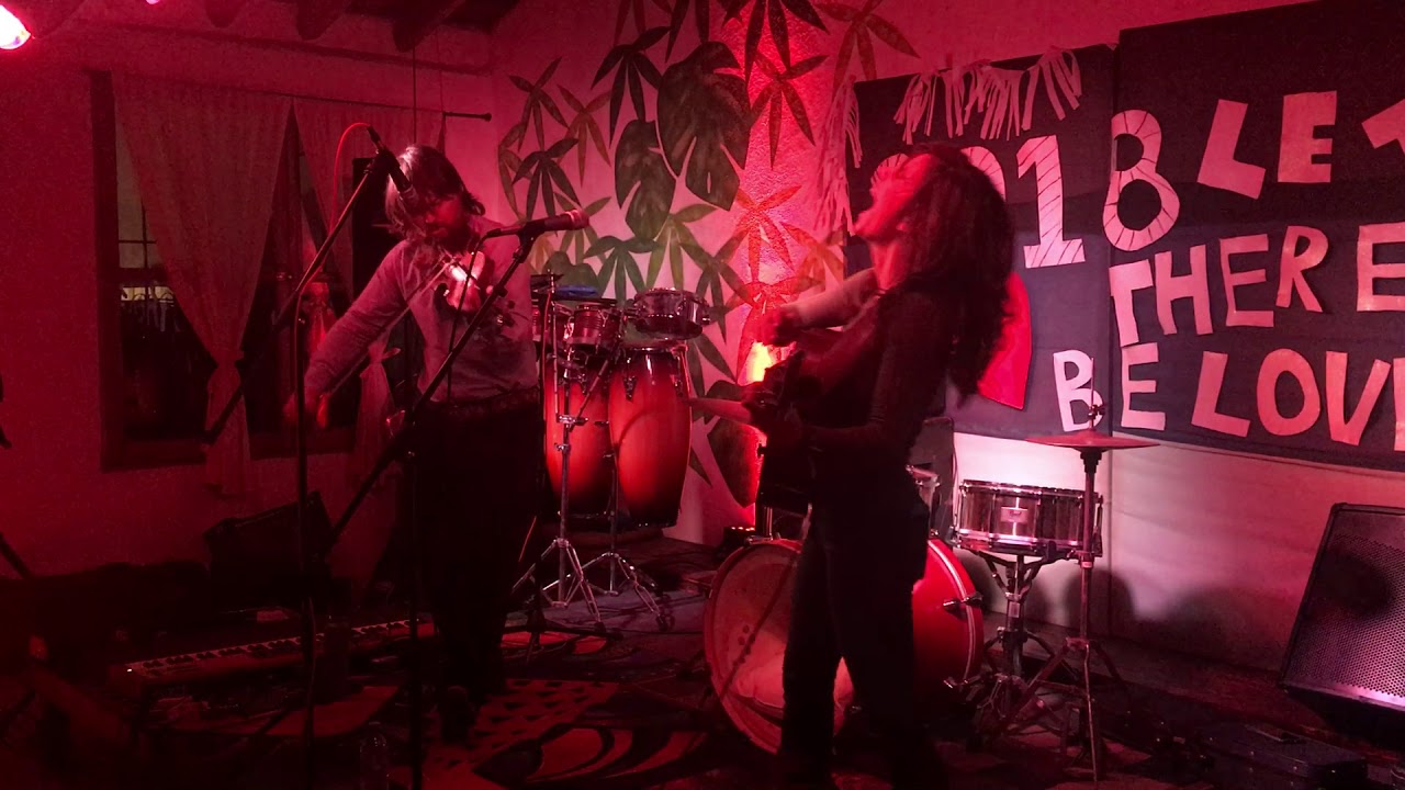 Toby Weaver and Maria Carrelli @ TOCCS FULL SHOW Bluegrass jam
