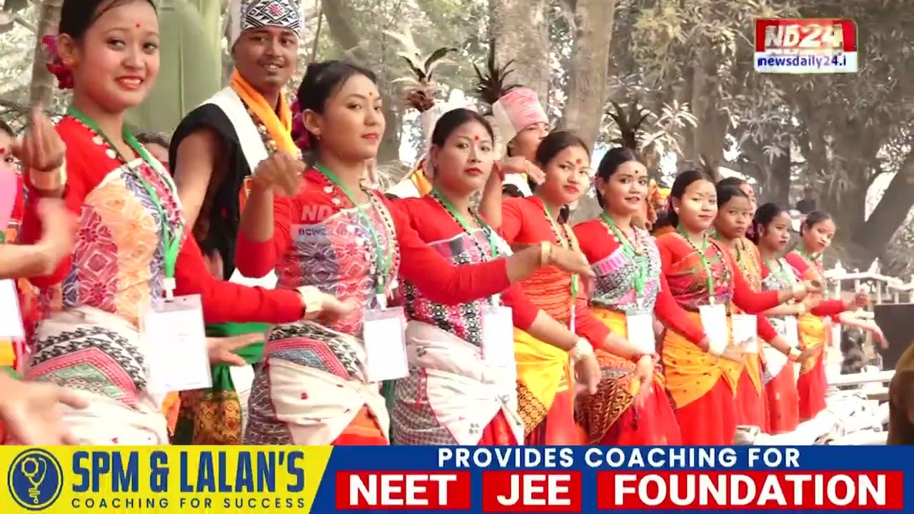 গুৱাহাটীত প্ৰধানমন্ত্ৰীক আদৰিবলৈ সাজু নৃত্য শিল্পীসকল