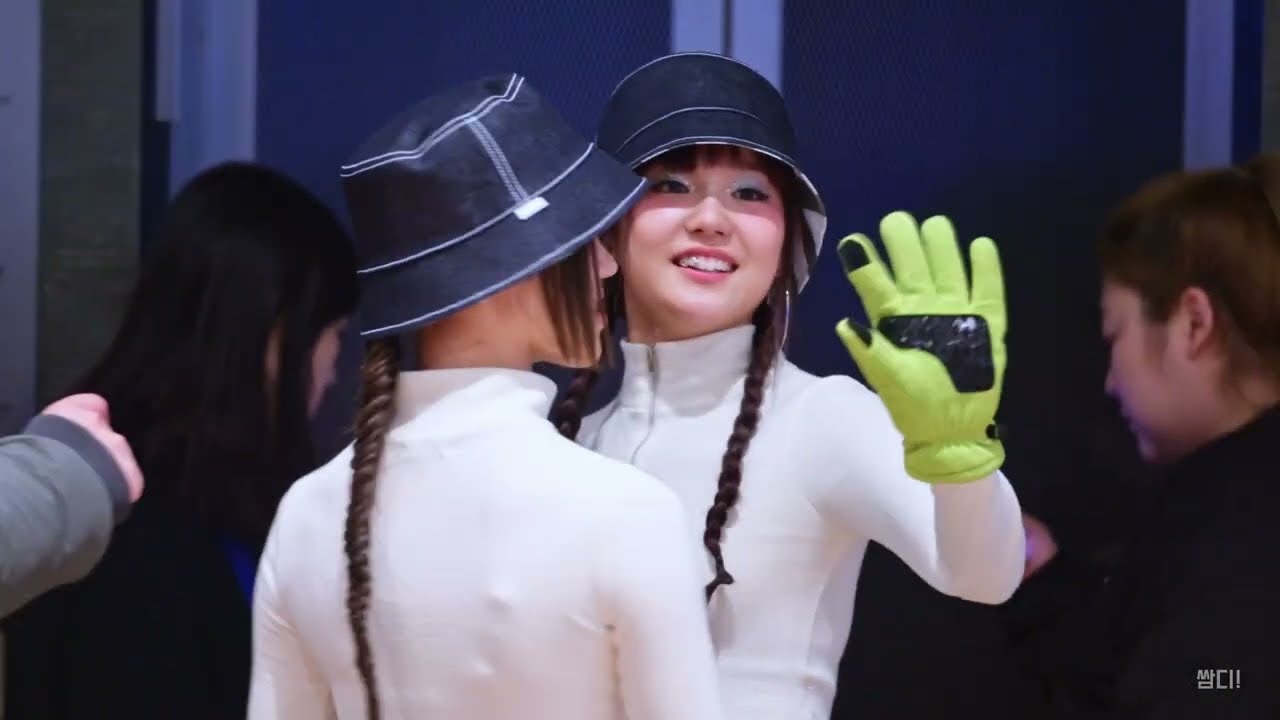 [4K] 230216 XG - Mnet 엠카운트다운 퇴근길 직캠