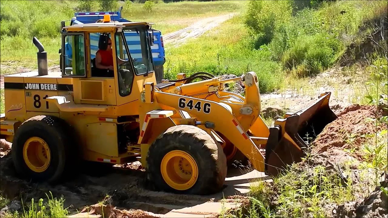 1997 DEERE 644G