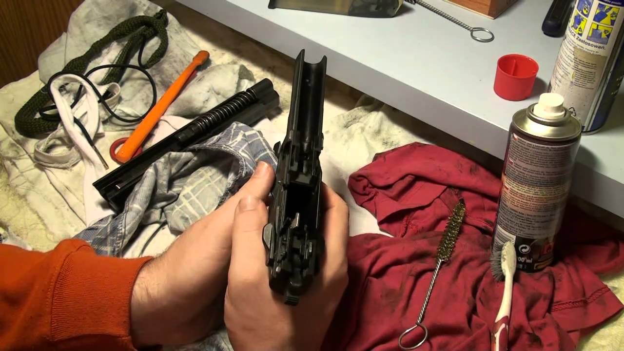 G's HD Gun Show: HK USP Expert .40 overview and field strip 720p