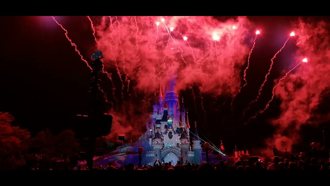 disneyland paris spettacolo di chiusura Parco